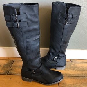 Just Fab Jurnee Flat Boot Black (Size 8.5)